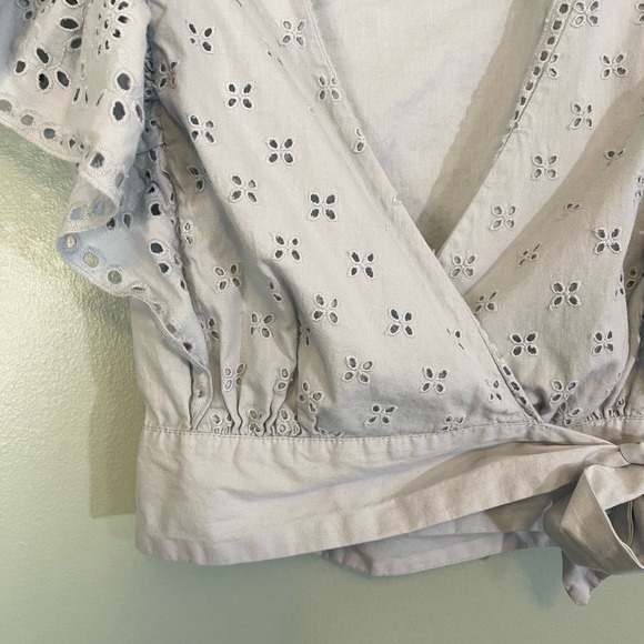 INTERMIX Blouse 4 Lilian Surplice Eyelet Flutter Sleeve Wrap Top Cotton Blue - Picture 6 of 11